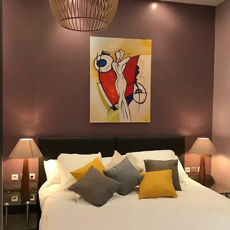Numa Blanc 300 M Palais Des Festivals Daire *