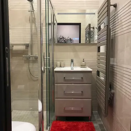 Apartment Numa Blanc 300 M Palais Des Festivals